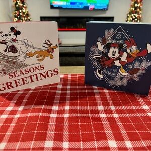 Disney Mickey Mouse Holiday Greeting decor
